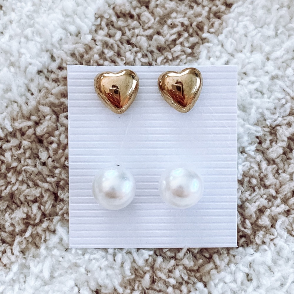 gold heart and pearl fashion studs